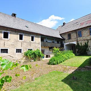 Prodej rodinného domu 1042 m&sup2; Drahobuz