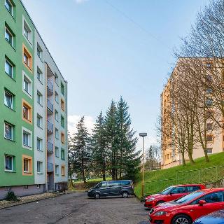 Pronájem bytu 3+1 79 m² Jílové, Oblouková