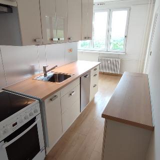 Pronájem bytu 2+1 70 m² Ústí nad Labem, Větrná