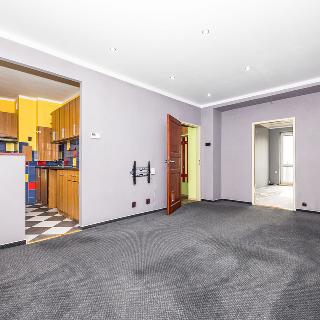 Prodej bytu 3+1 63 m² Krupka, Sídliště