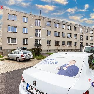 Prodej bytu 3+1 63 m² Krupka, Sídliště