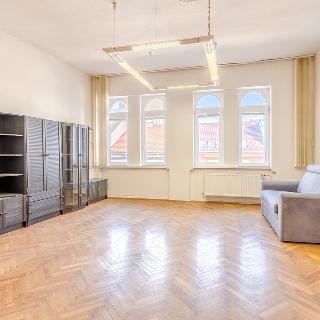 Pronájem bytu 3+1 109 m² Ústí nad Labem, Pařížská