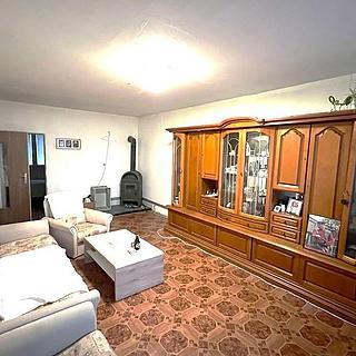 Prodej bytu 3+1 83 m&sup2; Drahotín