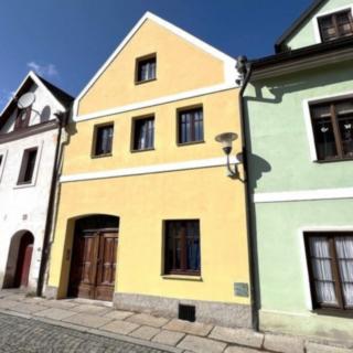 Prodej činžovního domu 215 m&sup2; Domažlice