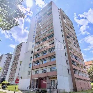 Prodej bytu 1+kk a garsoniéry 22 m² Most, 