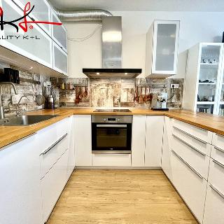 Prodej bytu 2+kk 45 m² Praha, Hlučkova