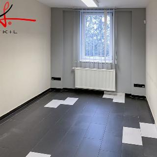 Pronájem kanceláře 32 m² Martiněves