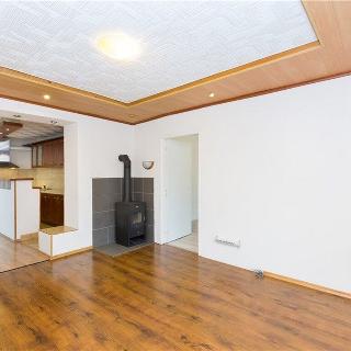 Prodej bytu 2+1 57 m² Pacov, Nádražní