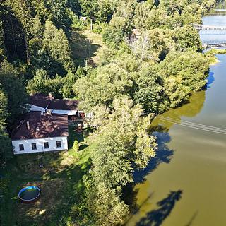 Prodej rodinného domu 210 m&sup2; Stádlec