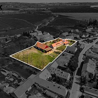 Prodej rodinného domu 372 m&sup2; Buzice