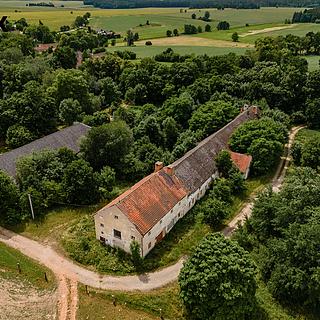 Prodej zemědělské usedlosti 830 m&sup2; Dírná