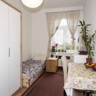 Prodej bytu 2+kk 46 m² Praha, Na Pankráci