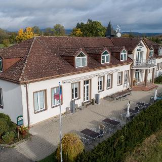 Prodej hotelu a penzionu 1 024 m² Brada-Rybníček