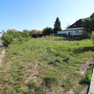 Prodej stavební parcely 810 m² Praha, Hejplíkova