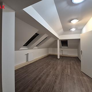 Pronájem bytu 2+1 77 m&sup2; Svitavy