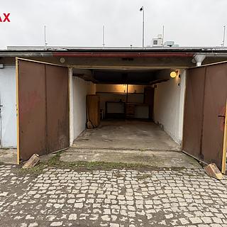 Prodej garáže 18 m² Hradec Králové