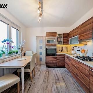Prodej bytu 3+1 74 m&sup2; Všeradice