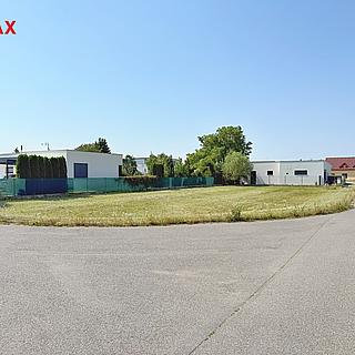 Prodej stavební parcely 893 m&sup2; Spojil