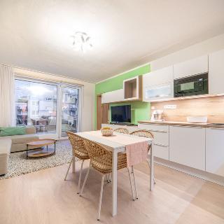 Prodej bytu 2+kk 53 m² Hostivice, Pšeničná