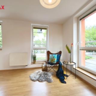 Prodej bytu 3+kk 70 m² Praha Petrovice, Edisonova