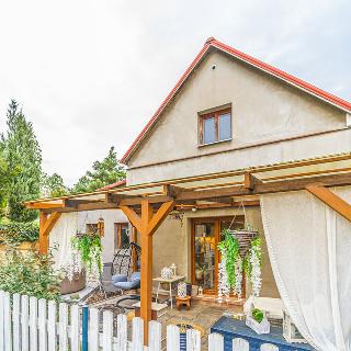 Prodej zemědělské usedlosti 92 m² Slaný, 