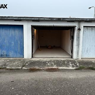 Pronájem garáže 20 m&sup2; Hradec Králové