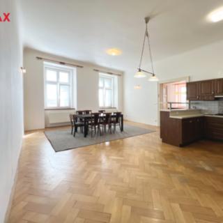 Pronájem bytu 3+kk 127 m² Praha, Nádražní