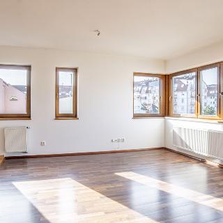 Prodej bytu 3+kk 75 m² Praha, Bojínková