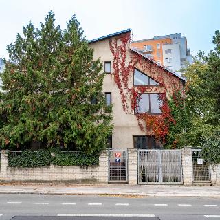 Prodej rodinného domu 385 m² Praha, Novodvorská