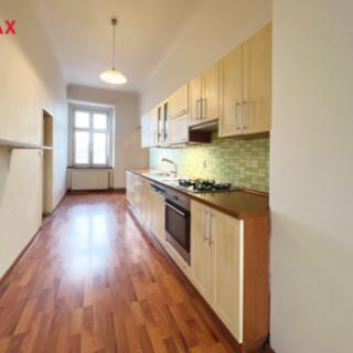 Pronájem bytu 3+1 95 m² Praha, Nádražní