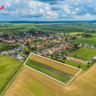 Prodej stavební parcely 11 345 m² Volárna