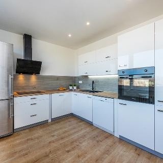 Prodej bytu 3+1 80 m² Bochov, Mariánská