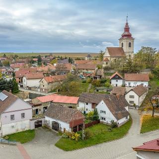 Prodej rodinného domu 224 m² Kostomlaty pod Řípem