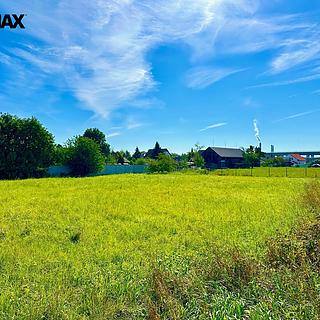 Prodej stavební parcely 796 m&sup2; Opatovice nad Labem