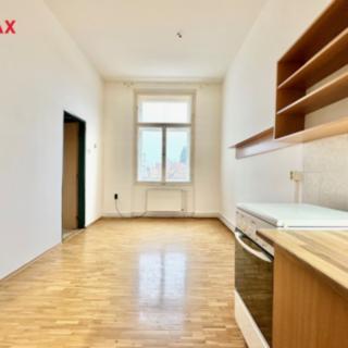 Prodej bytu 3+kk 81 m² Pardubice, Hlaváčova