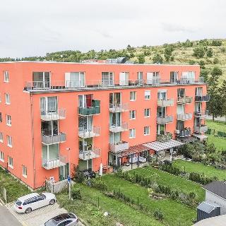 Prodej parkovacího místa 11 m² Hostivice