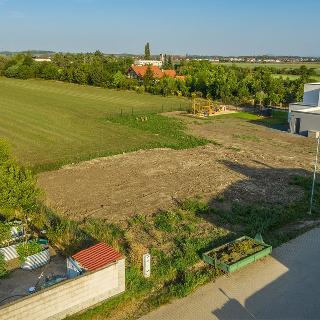 Prodej stavební parcely 1 290 m² Měšice