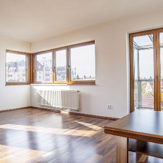 Prodej bytu 3+kk 75 m² Praha, Bojínková