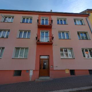 Prodej bytu 1+kk a garsoniéry 27 m² Cheb, Školní