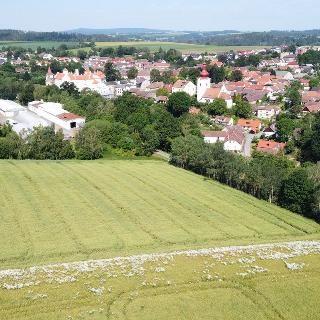 Prodej komerčního pozemku 2000 m² Červená Řečice