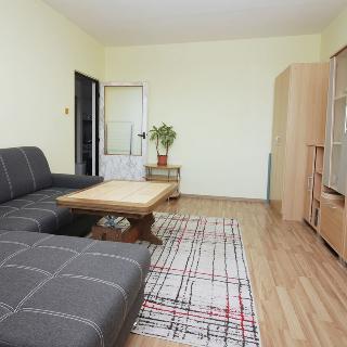 Prodej bytu 2+1 60 m² Postoloprty, Jiráskovo náměstí