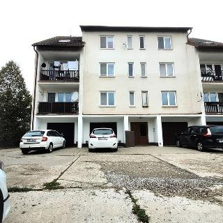 Prodej bytu 3+1 90 m² Střemy