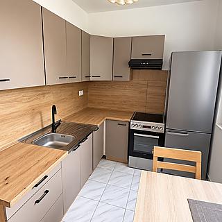 Pronájem bytu 2+1 56 m&sup2; Postoloprty