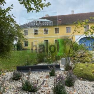 Prodej činžovního domu 2200 m&sup2; Mirkovice