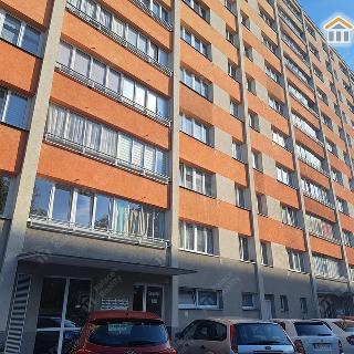 Prodej bytu 3+1 62 m² Hradec Králové, Severní