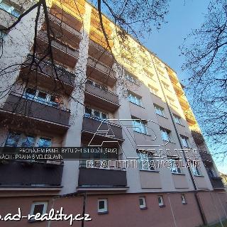 Pronájem bytu 2+1 54 m² Praha, Na Petřinách