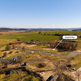 Prodej stavební parcely 908 m&sup2; Dobev