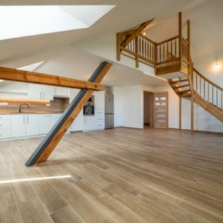 Prodej bytu 3+kk 120 m² Chroboly, 