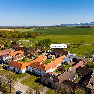 Prodej zemědělské usedlosti 290 m&sup2; Mahouš