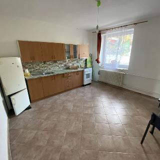 Pronájem bytu 3+1 100 m² Prachatice, Pod Cvrčkovem